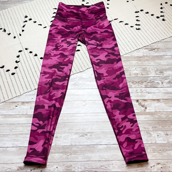 WITH High Waist Reversible Leggings Burgundy Line Camo Purple Size Small - Picture 5 of 13